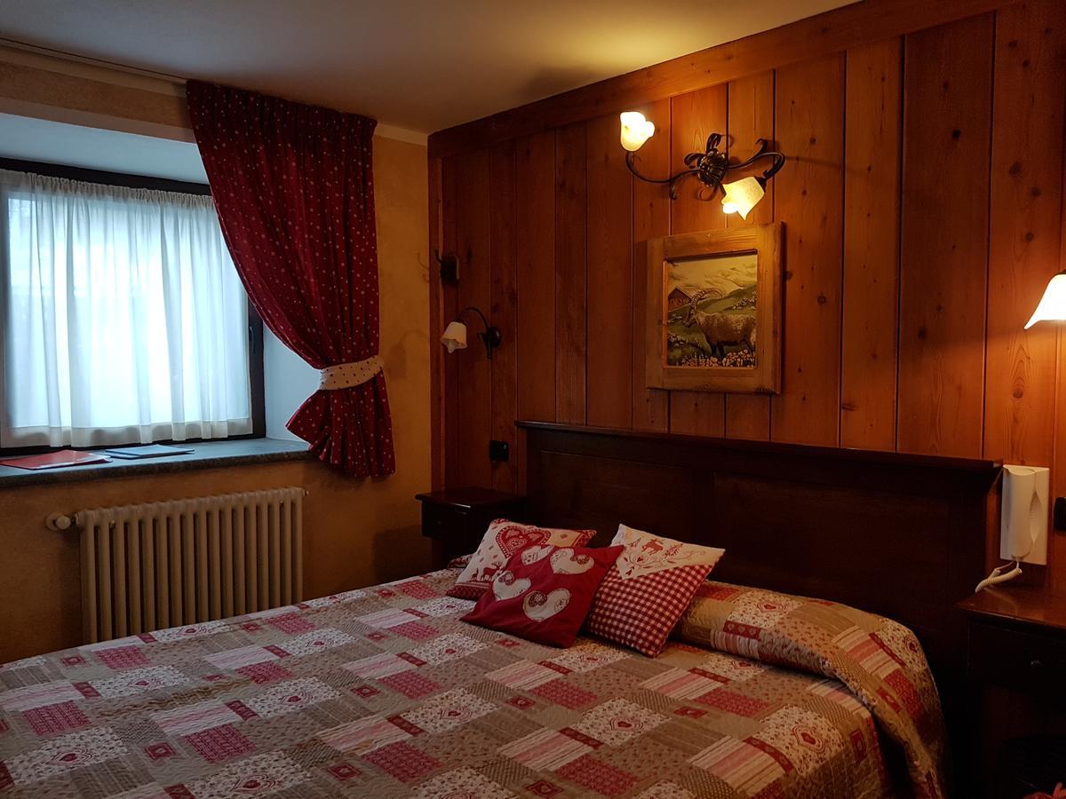 L'Ancien Paquier Chambre D'Hotes Valtournenche Exterior photo